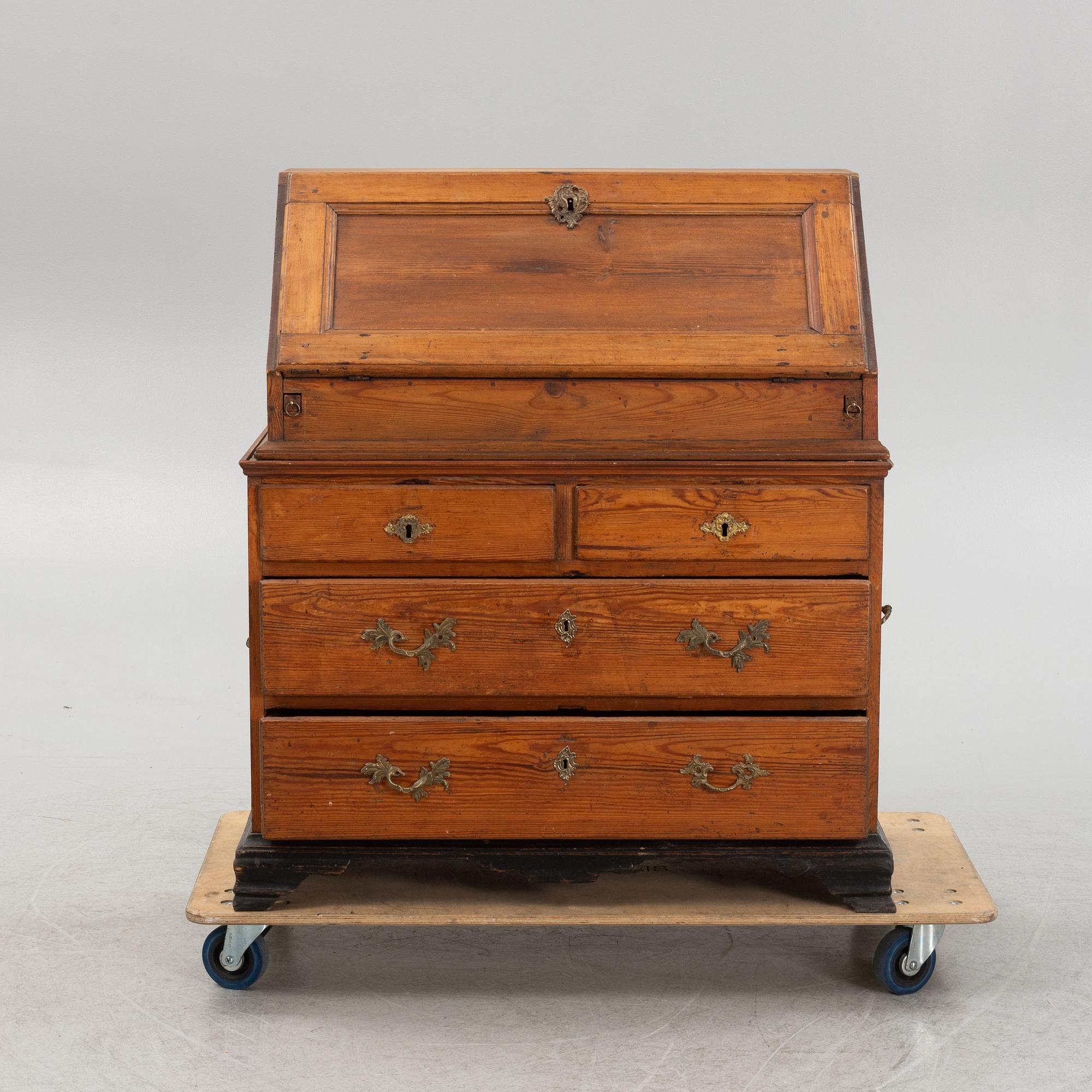 A pinewood secretaire, 18th Century.