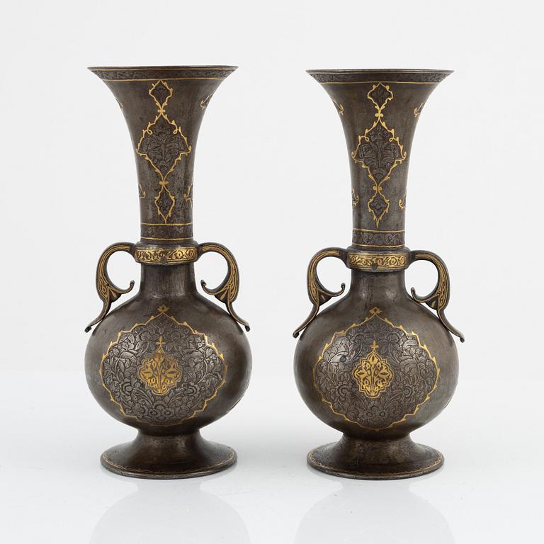 A pair of Persian vases, end of the 19th Century.