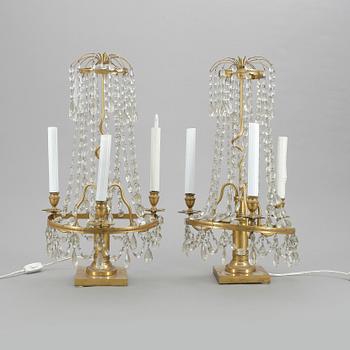 BORDSLYSTRAR, ett par, 1900-tal.