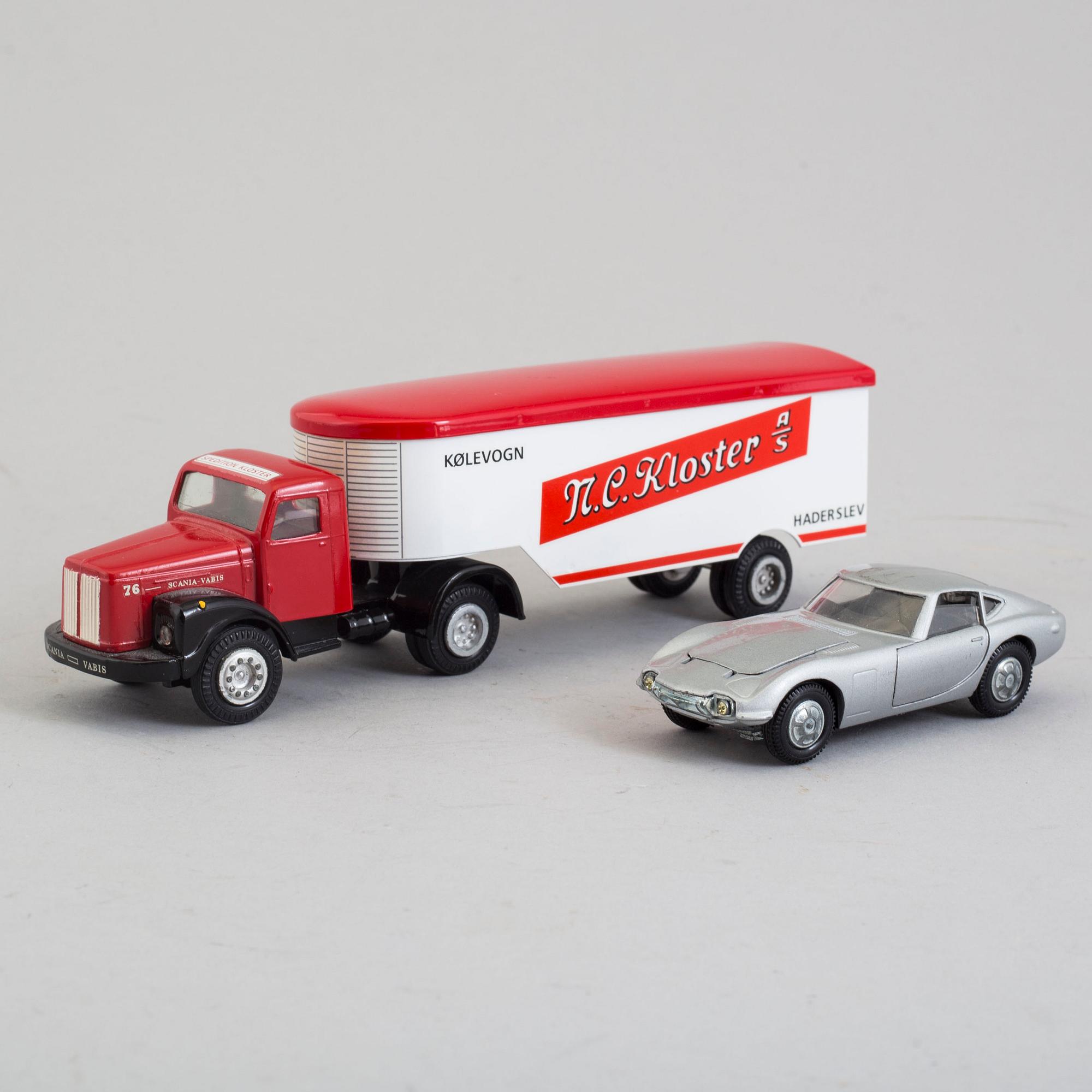 Two tin toy cars, Tekno and Kirk, Denmark, 1960s. - Bukowskis