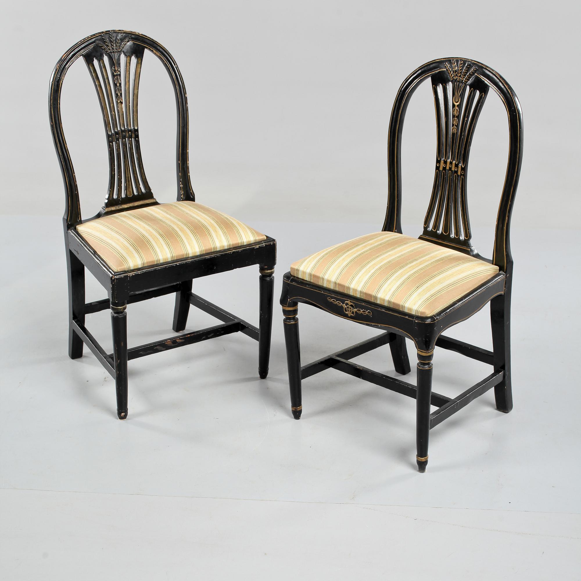 STOLAR, 2 snarlika, gustavianska, omkring 1800.
