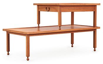 511. A Josef Frank mahogany table, Svenskt Tenn, model 1073.