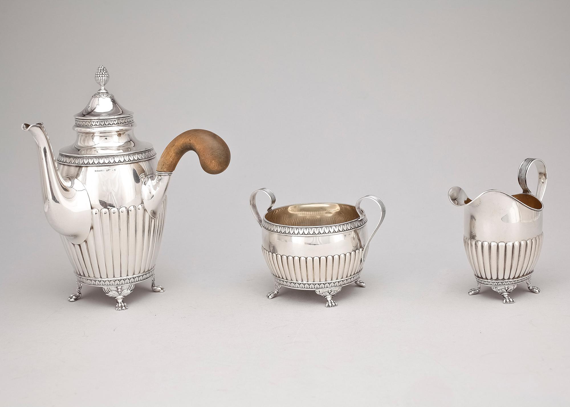 KAFFESERVIS, 3 delar, silver, K A Anderson, Stockholm, 1905 resp 06. Vikt ca 881 g.