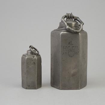 Two German pewter canisters, 18th/19th century.