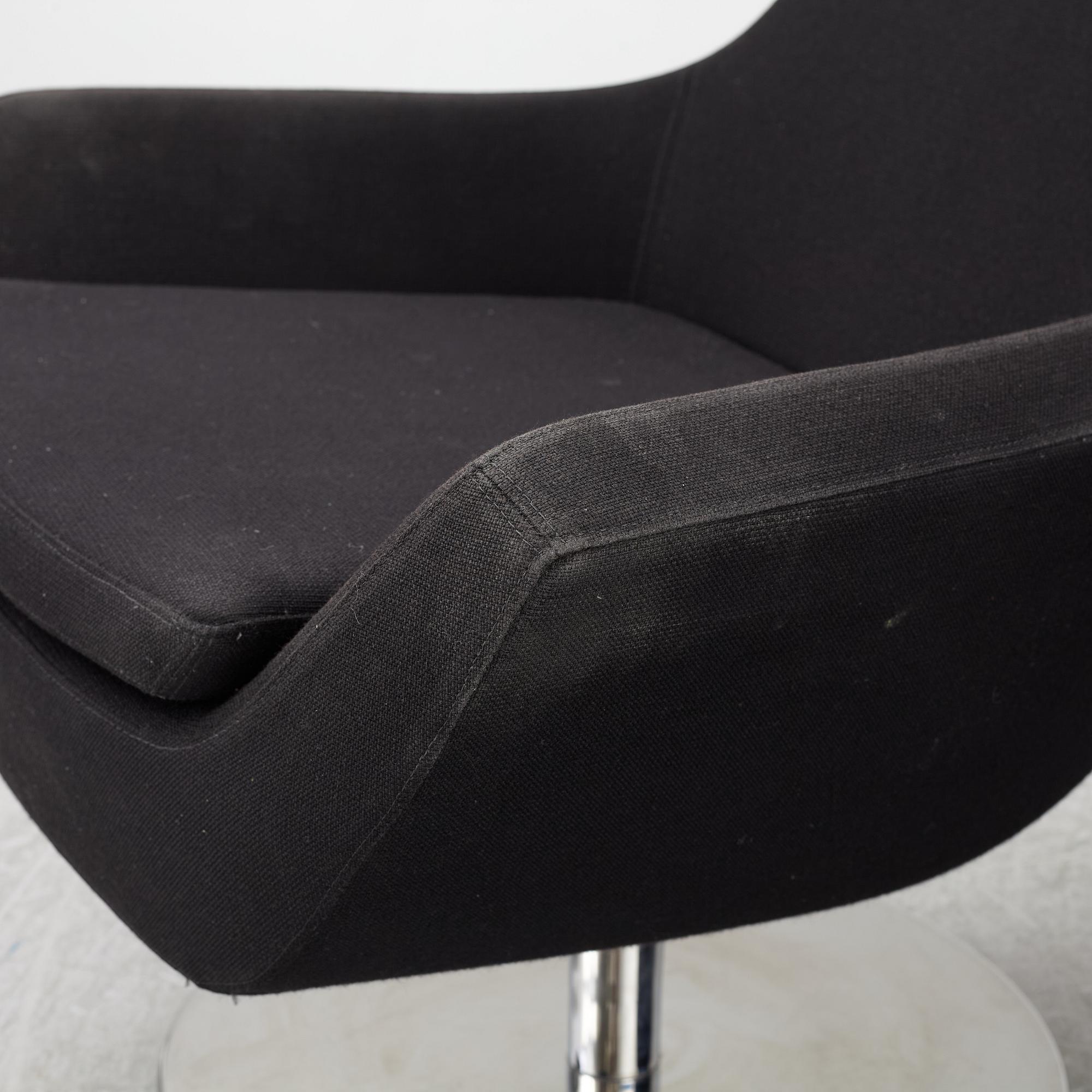 Roger Persson, a pair of 'Happy Swing' easy chairs Swedese, 2000s.