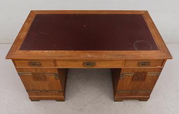 SKRIVBORD, 1900-talets första hälft.