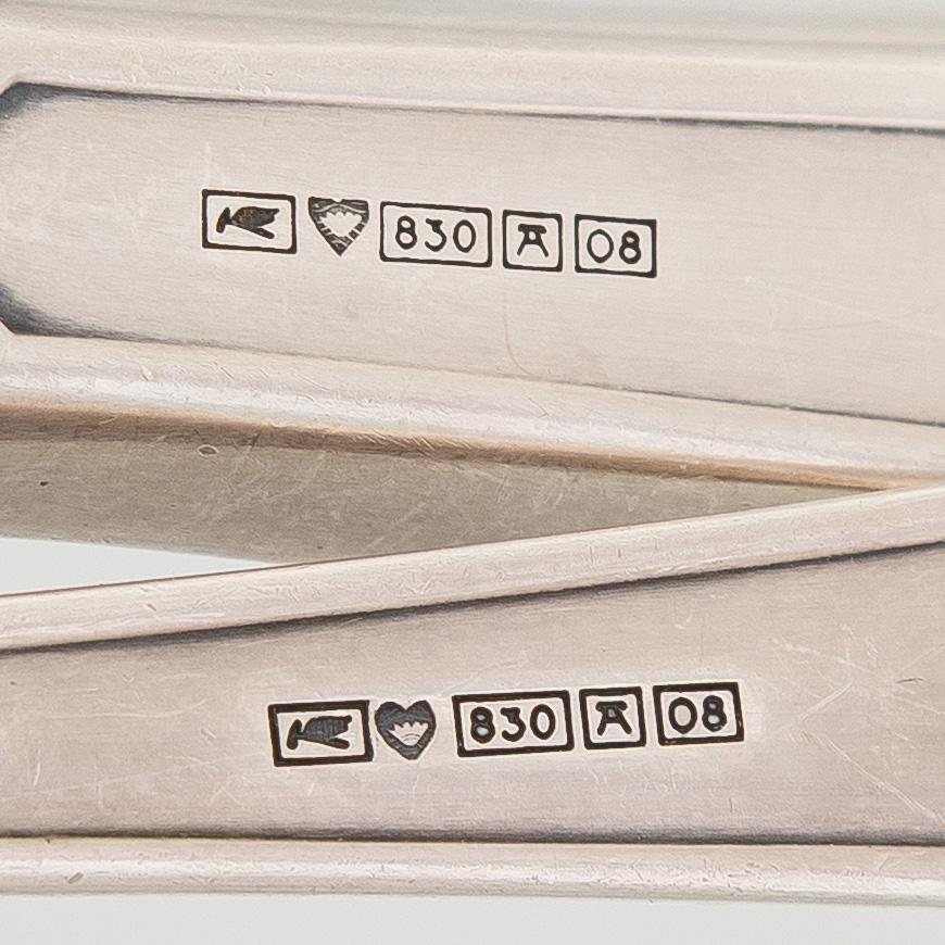 Bestickuppsättning, 48 dlr, silver, "Suomi"-serien, Kultateollisuus, Åbo 1913-2000.