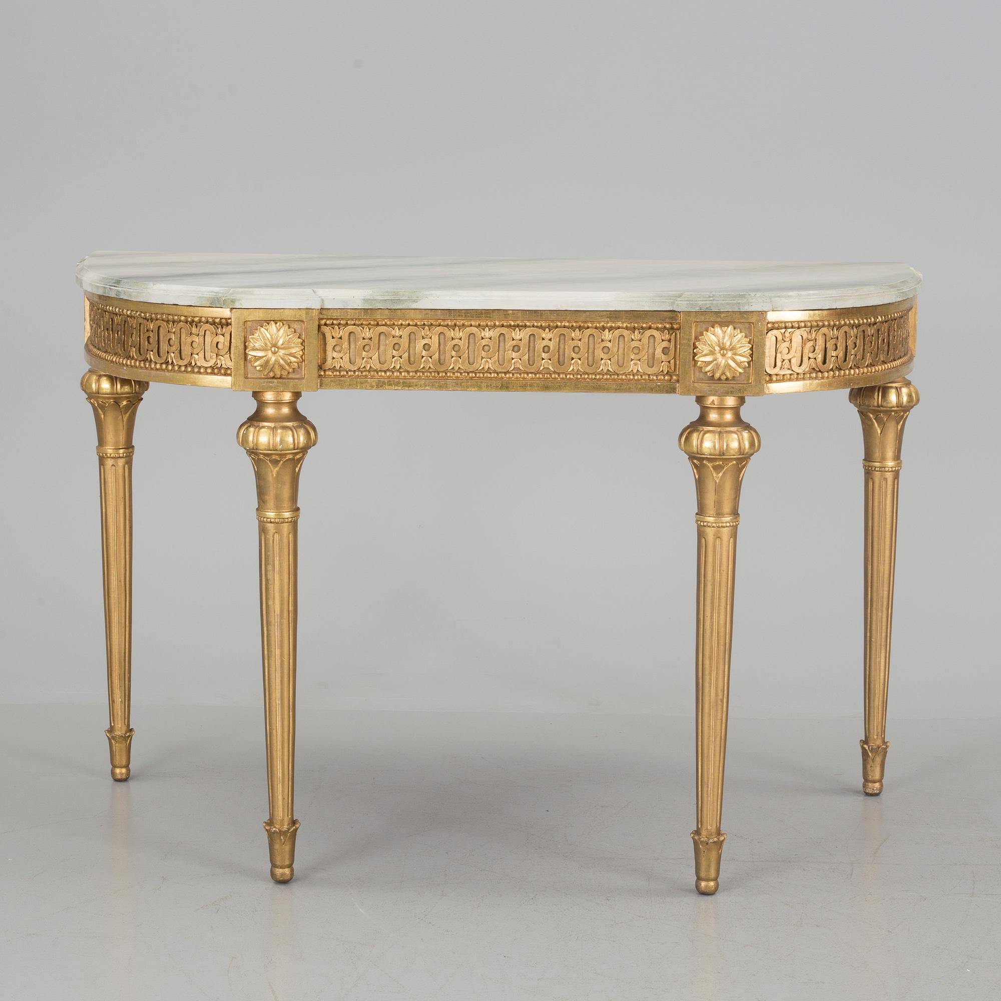 A late Gustavian console table from the first half of the 19th century.