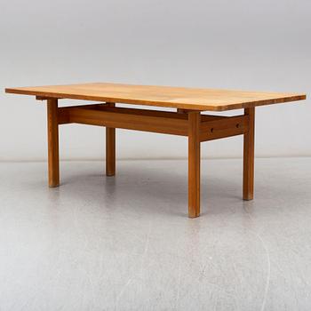 BØRGE MOGENSEN, a dinner table and 10 chairs, model Asserbo,   AB Karl Andersson & Söner.