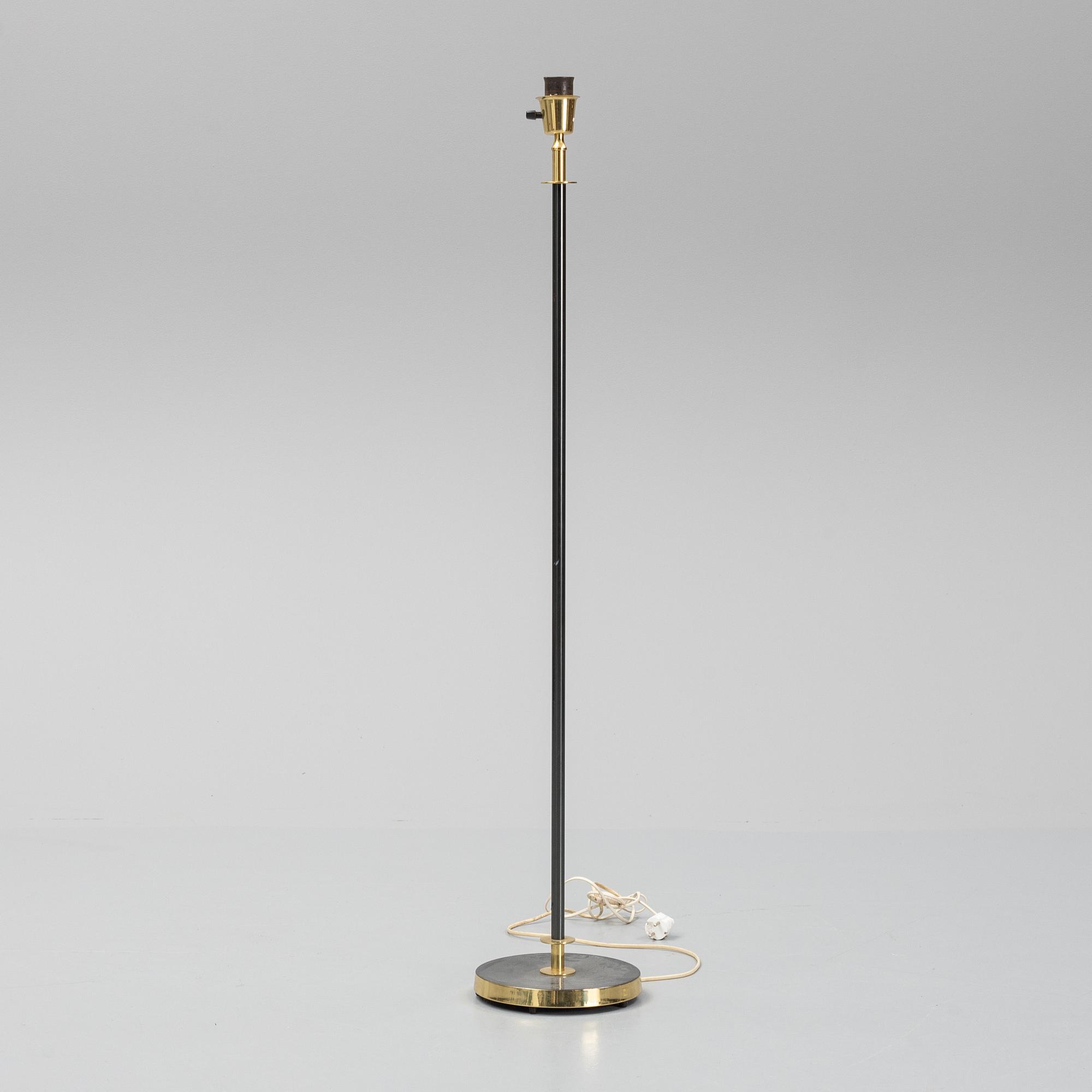 A late 20th Cenutry floor light.