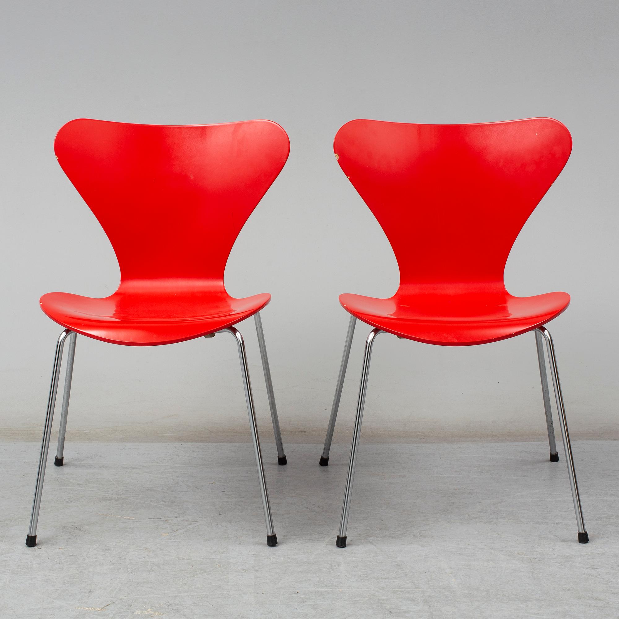 ARNE JACOBSEN, stolar, 7 st, "Sjuan", Fritz Hansen, 1988.