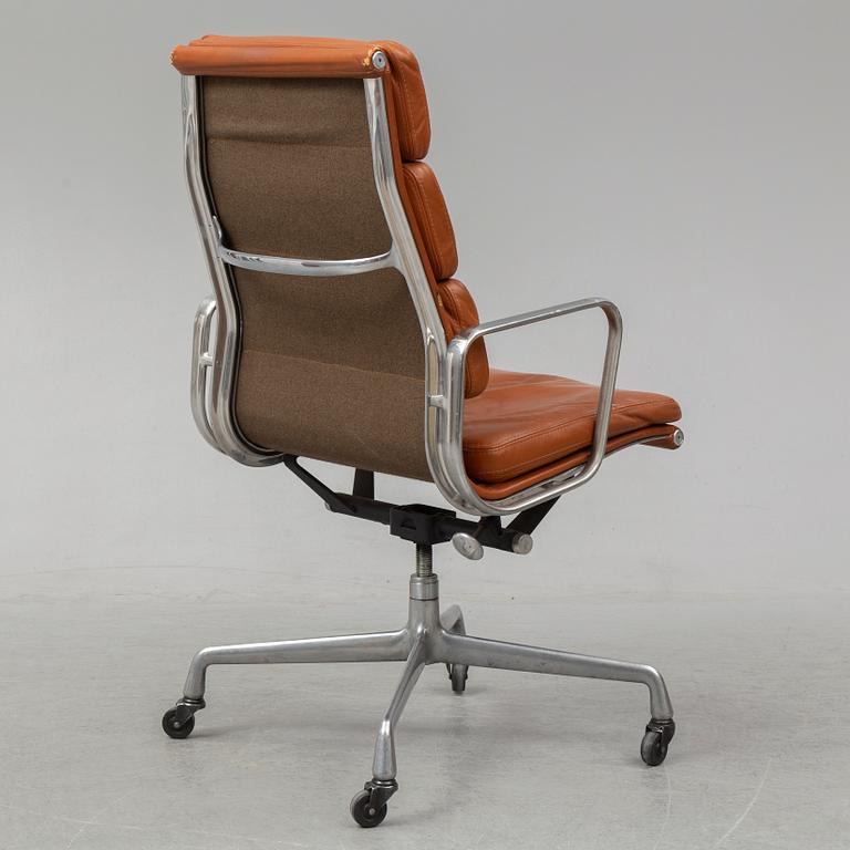 CHARLES AND RAY EAMES, kontorsstol, Soft Pad, Herman Miller, 1900-talets andra hälft.