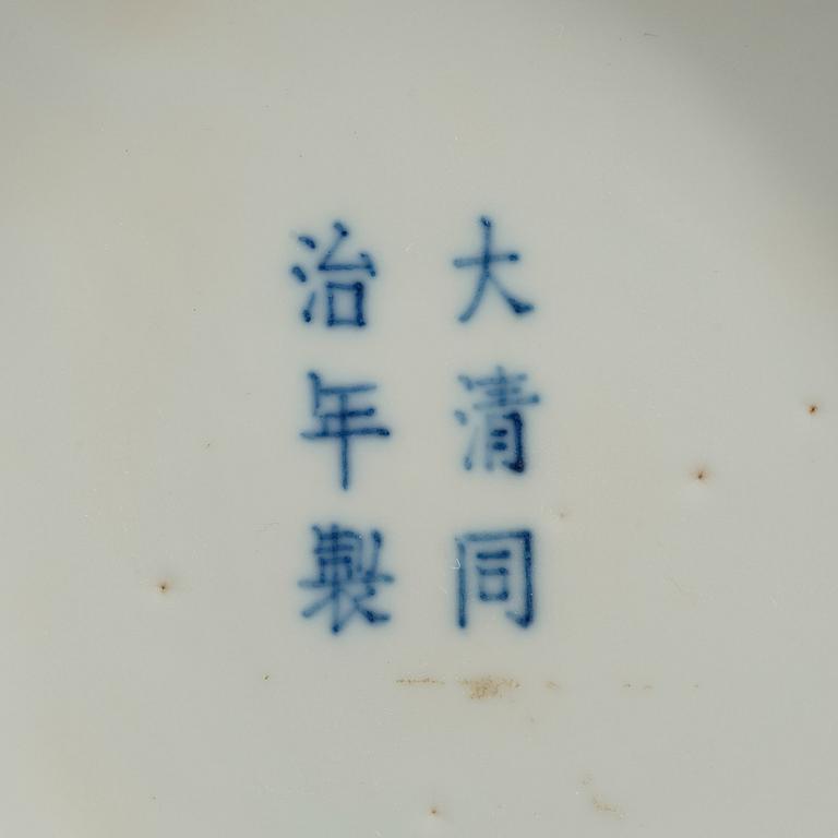 A doucai dish, Qing dynasty, with Tongzhis six character mark and period (1862-74).