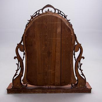 TOILETTESPEGEL, rokokostil 1800-talets slut.