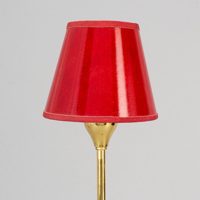 JOSEF FRANK, a brass table lamp, modell 2552, for Svenskt Tenn, Sweden.