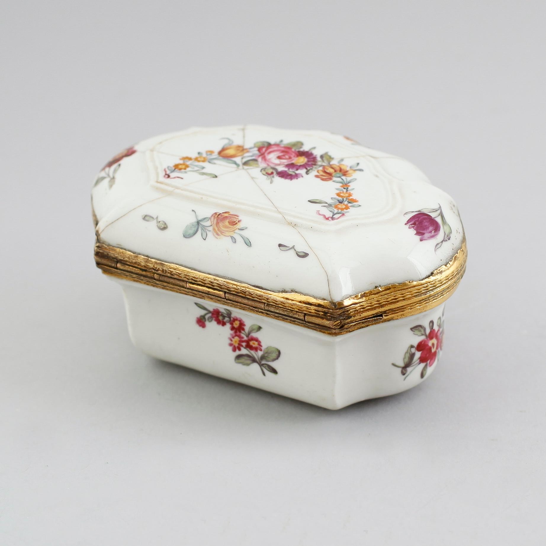 DOSA, porslin, 1700-tal.
