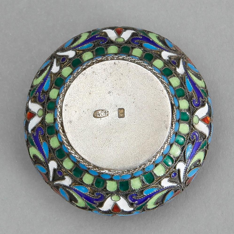 SALTKAR, silver, emalj, Ryssland 1800/1900-tal. Vikt 25 g.