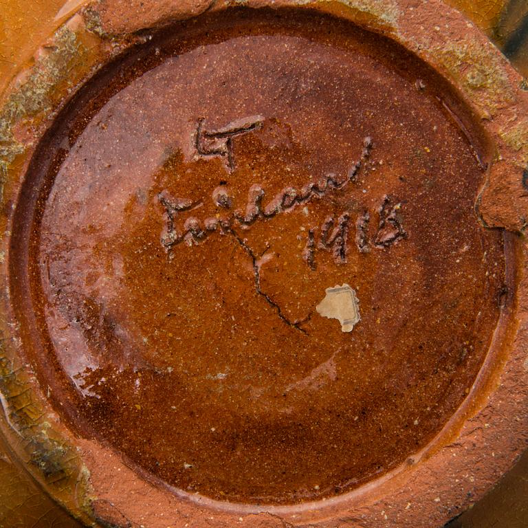 GERDA THESLEFF, KERAMIIKKAKULHO. Sign. GT, Finland 1918.