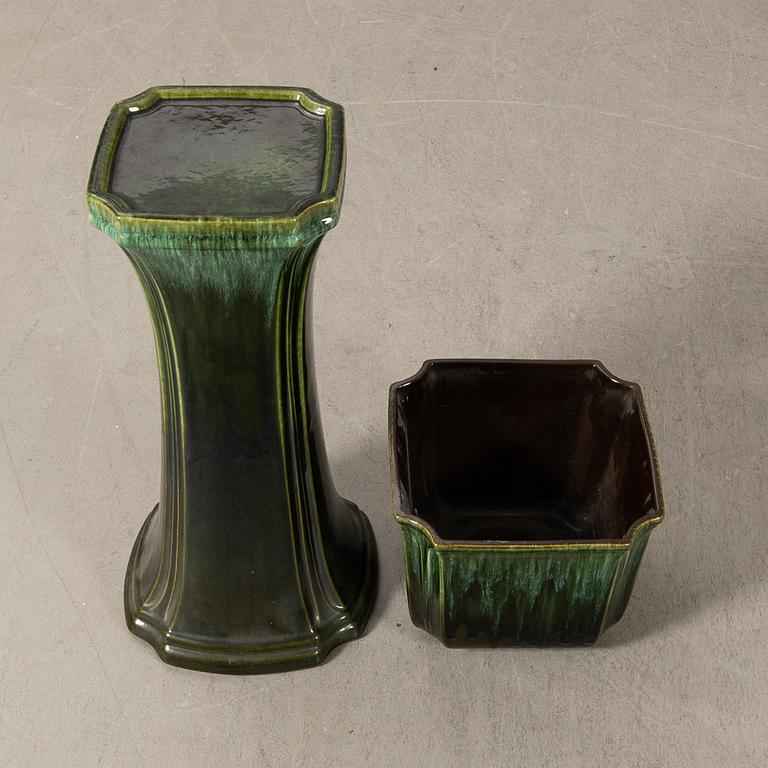 Outer casing with pedestal Scheurich ceramics Germany, 20th century, second half.