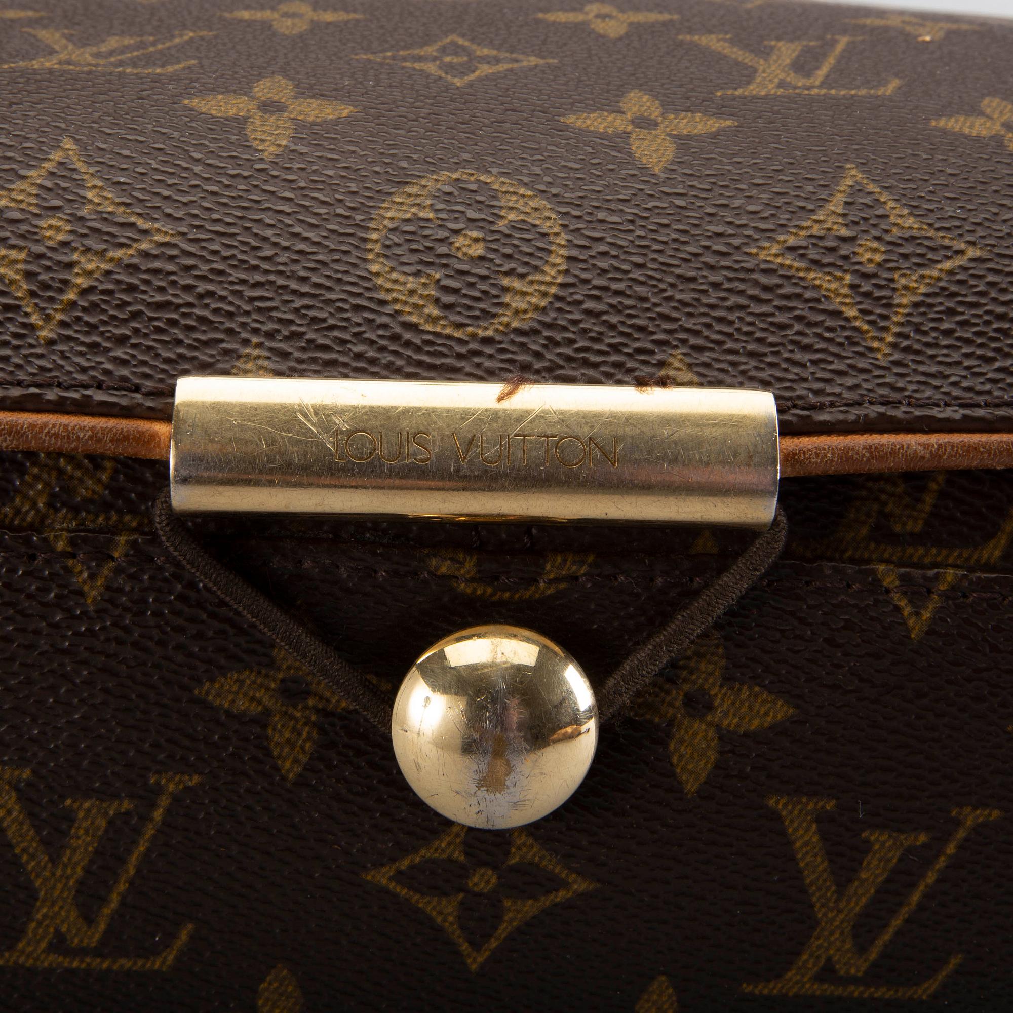 LOUIS VUITTON, Messenger bag.