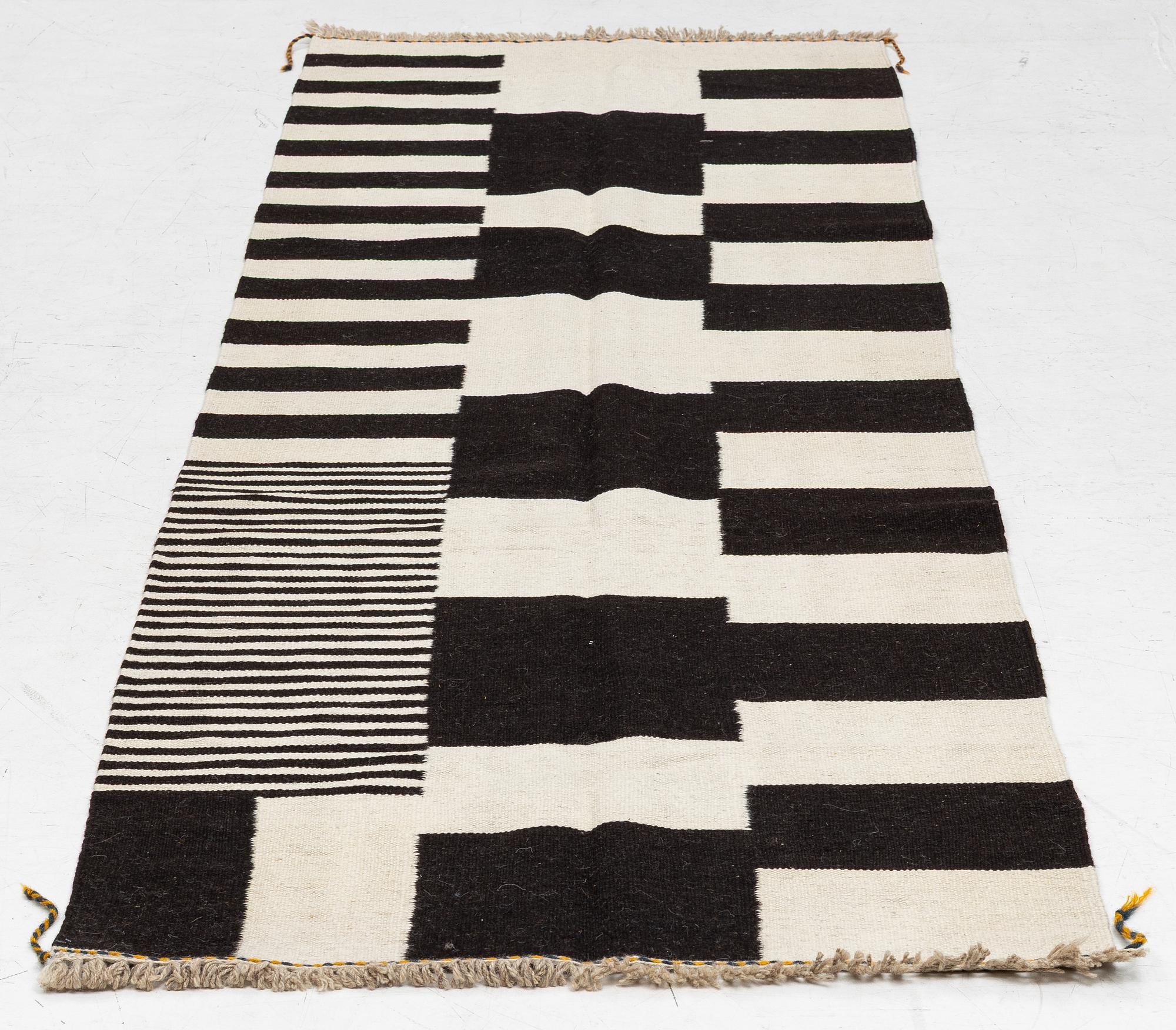 Gallerimatta, Kelim, ca 294 x 92 cm.