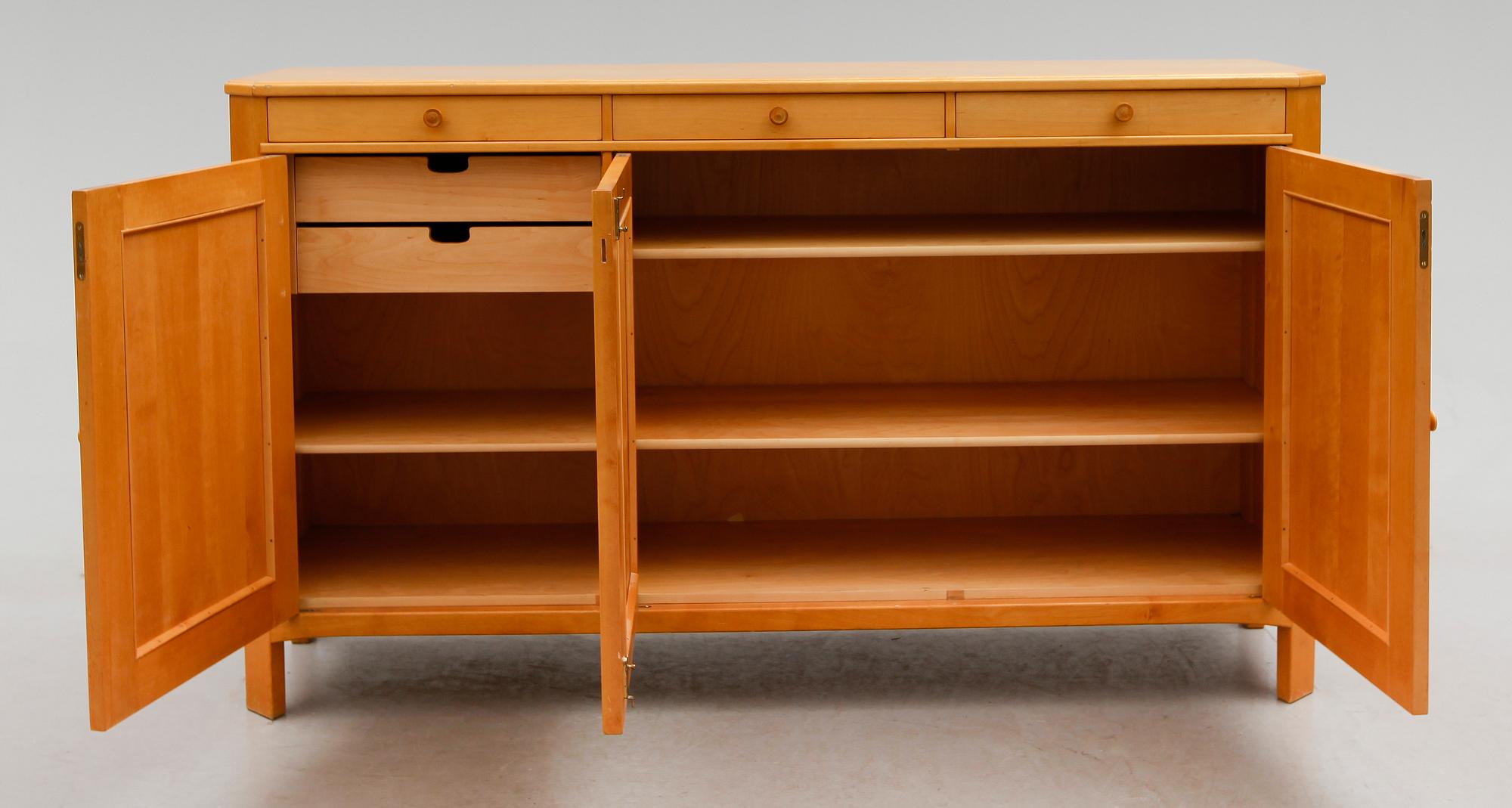 SIDEBOARD, Carl Malmsten, Waggeryds, 1900-talets andra hälft.