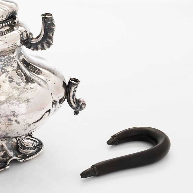 Ivan Gubkin, Kaffe- och teservis, 4 delar, silver, Moskva 1847-48.