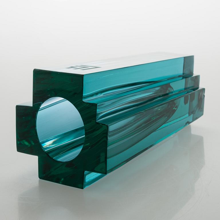 Aimo Okkolin, a glass vase, signed Aimo Okkolin Riihimäen Lasi Oy.
