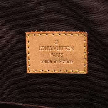 Louis Vuitton, "Summit Drive", väska.