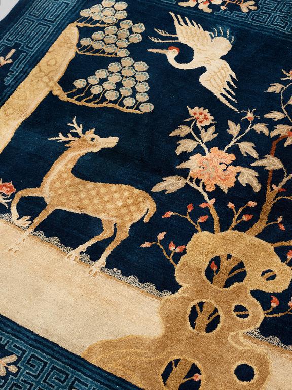 CARPET. Semi-antique Baotou Figural. 159,5 x 226,5 cm.