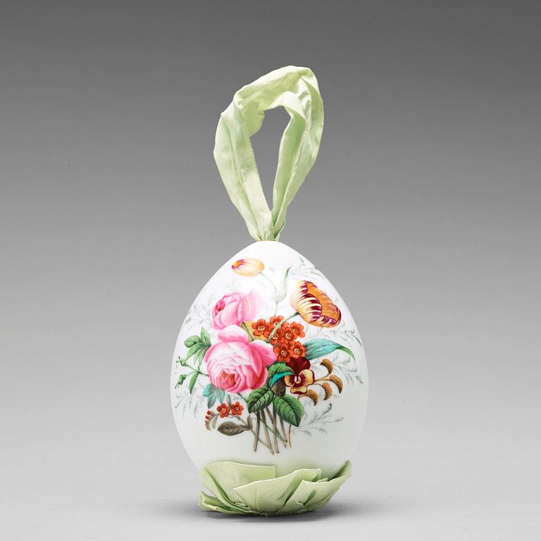 A Russian porcelain egg, circa 1900.