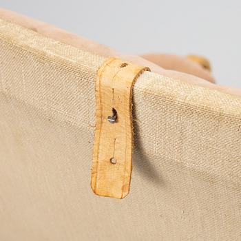 Bruno Mathsson, fåtöljer, ett par, med en fotpall, "Pernilla", DUX.