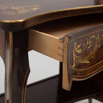 An early 20th Century Art Nouveau desk, Germany, stamp J Groschkus, Berlin.