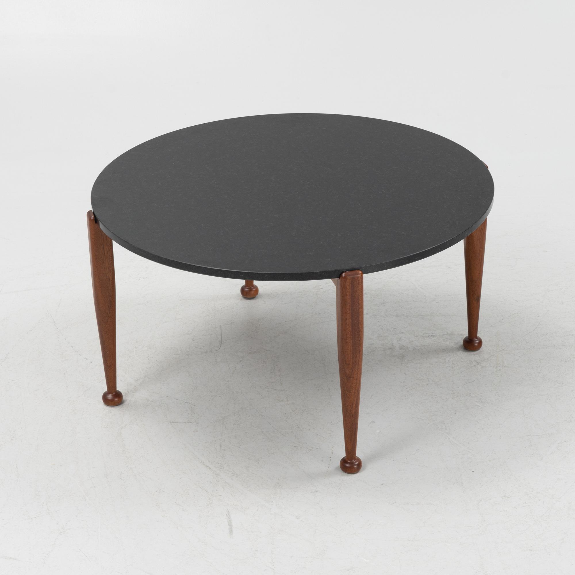 Josef Frank, soffbord, modell "965", Firma Svenskt Tenn.