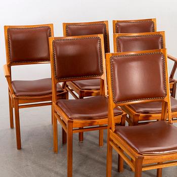 A DINNER TABLE MID 20TH CENTURY.