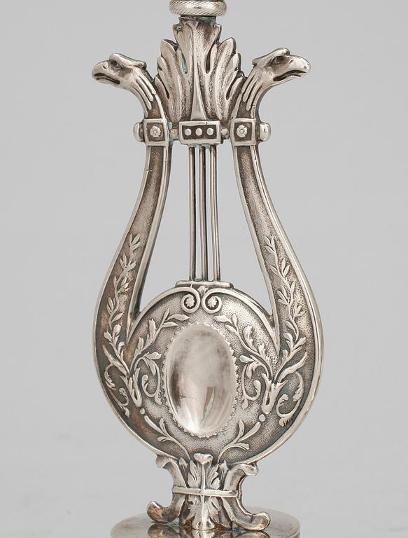 LJUSSTAKAR, ett par, silver, empire, Johan Petter Grönvall, 1823.