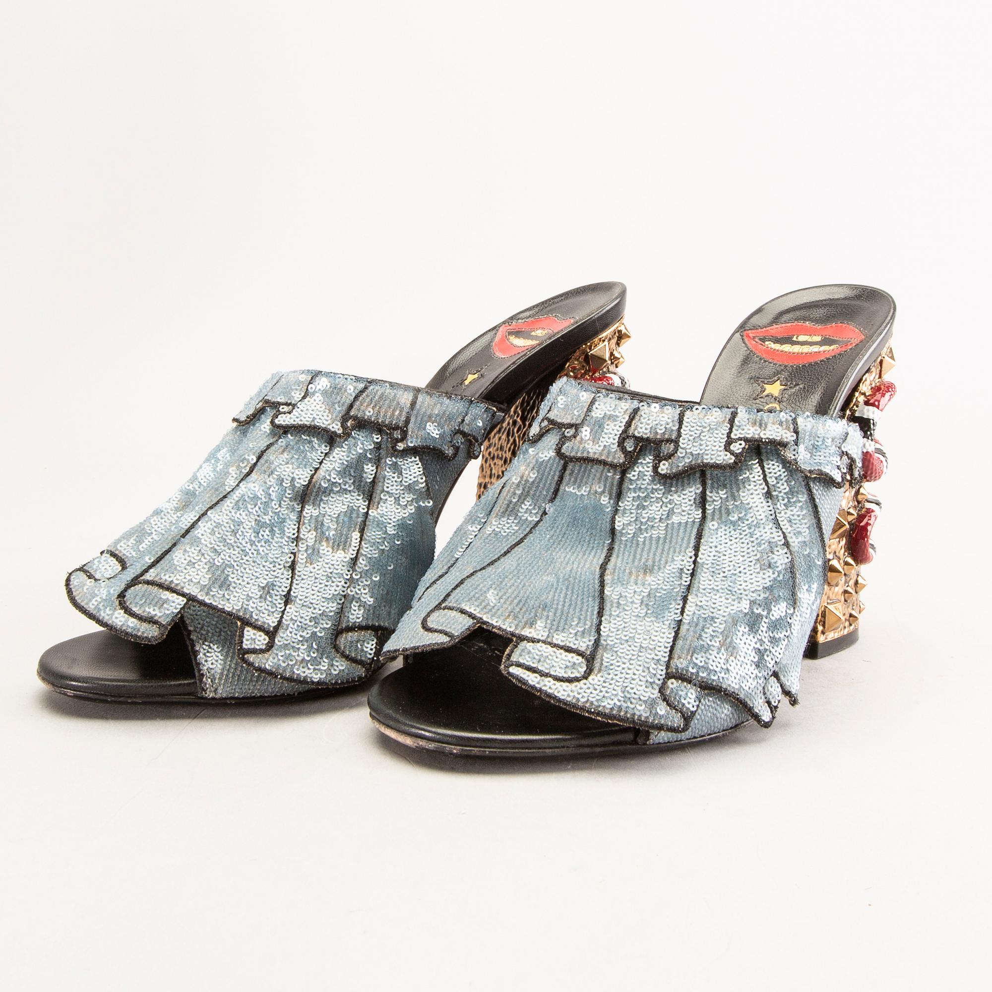 Size 39 in gucci shoes top