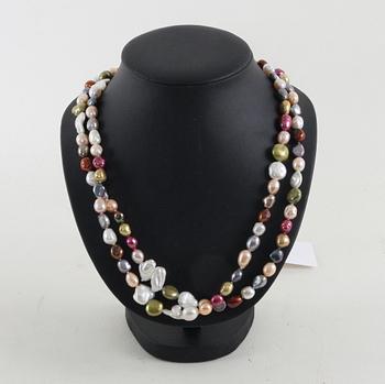 COLLIER, sötvattenpärlor.