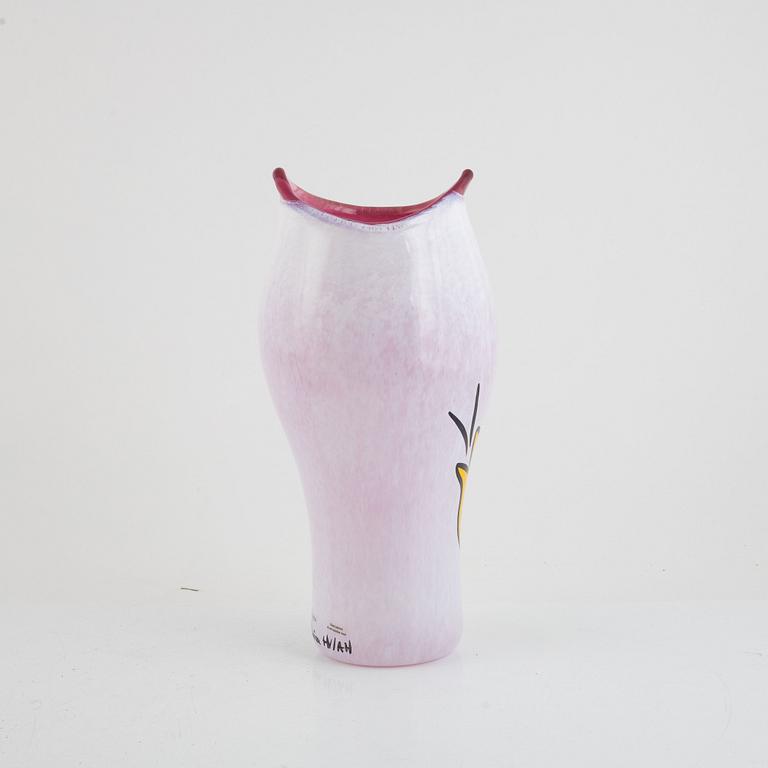 Ulrica Hydman-Vallien, vase, glass, Artist Collection, Kosta Boda, signed.