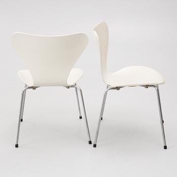 Arne Jacobsen, Stolar, 4 st, "Sjuan", Fritz Hansen, Danmark.