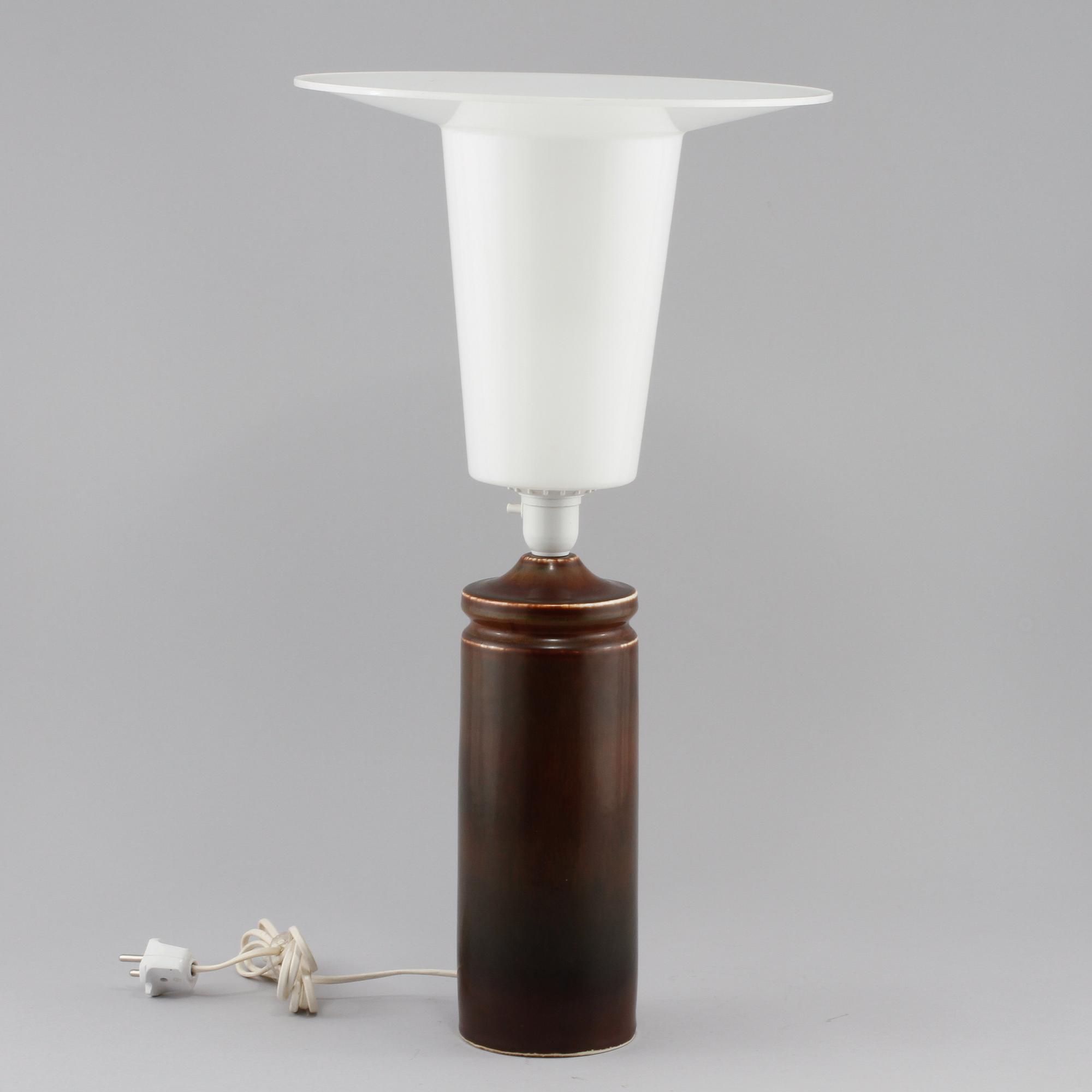 BORDSLAMPA, Carl-Harry Stålhane, Rörstrand, 1900-talets andra hälft.