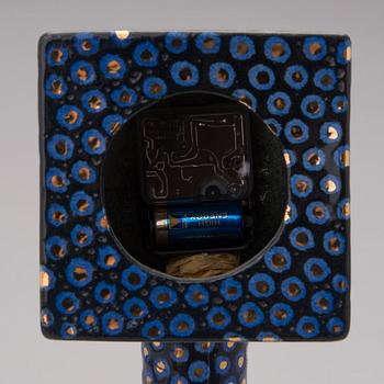 BIRGER KAIPIAINEN, bordsklocka, stengods, signerad Kaipiainen.