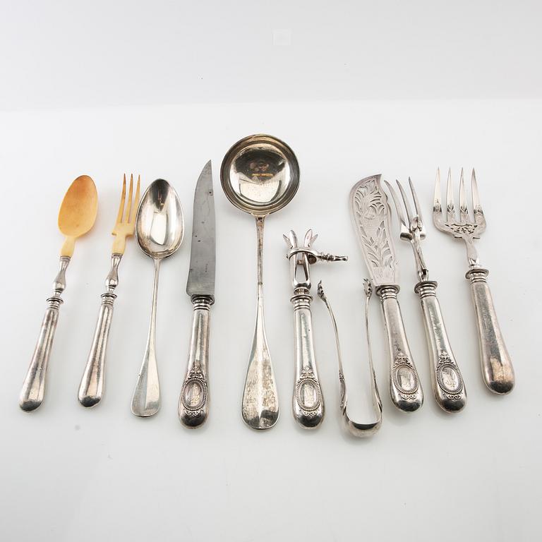 Bestick ca 84 dlr silver Henri-Louis Chenailler Paris 1850-tal.