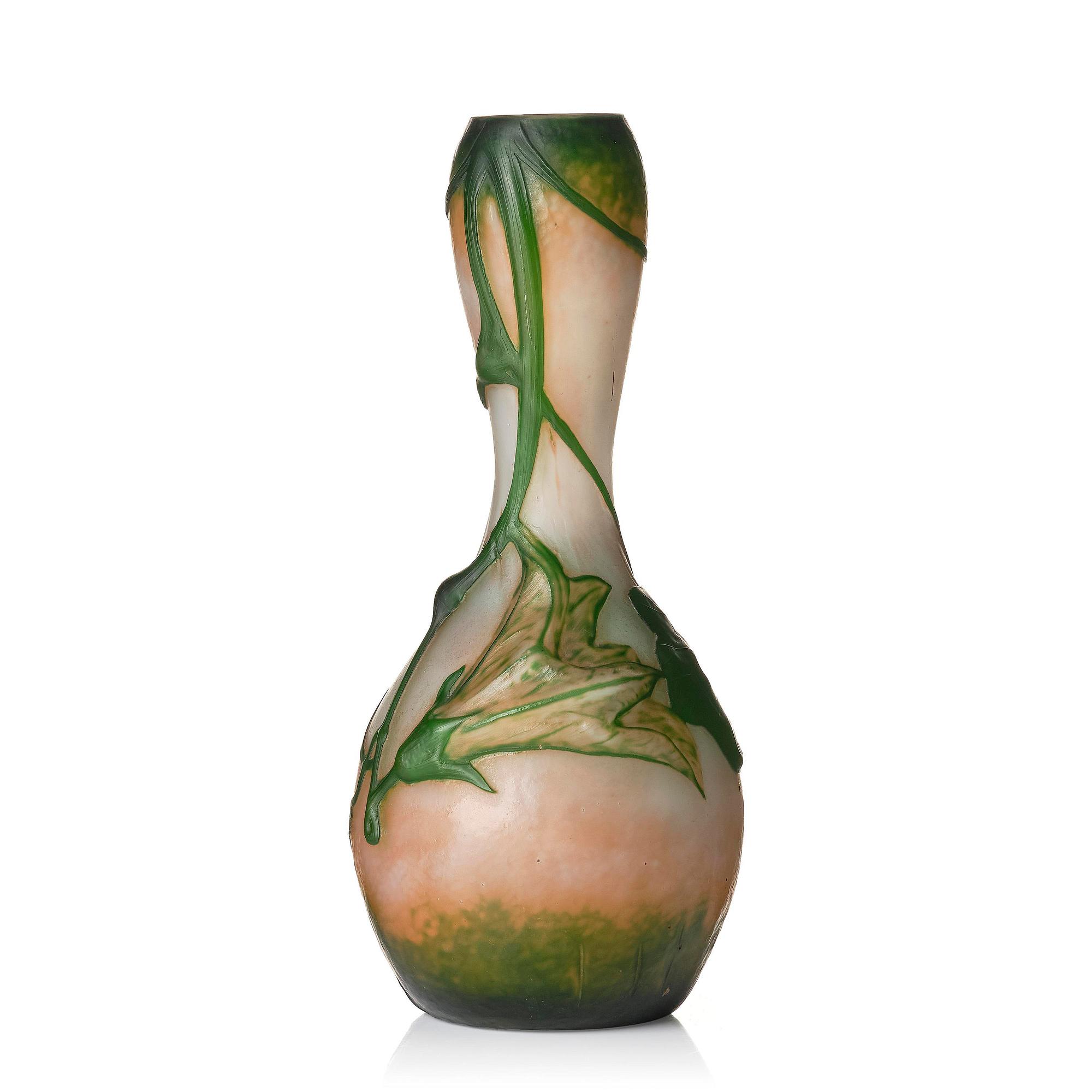 Daum Frères, an Art Nouveau soufflé glass vase, "Coloquinte en fleurs", Nancy, France, ca 1906-1907.