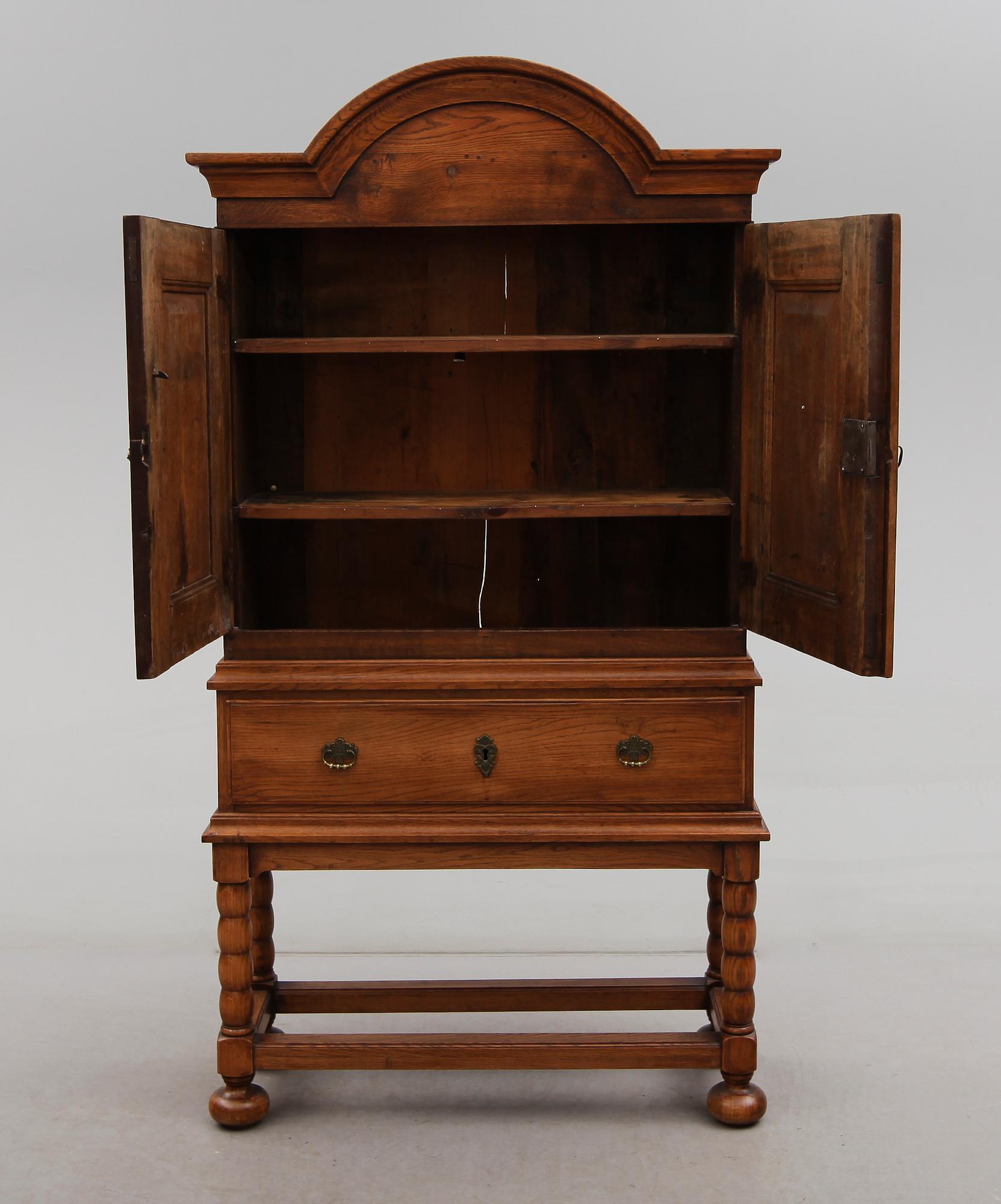 SKÅP, barock, 1700-tal.