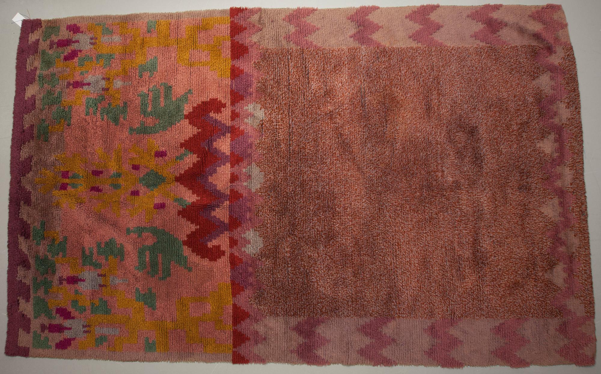RYA. Ca 245x152 cm.