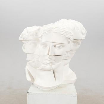 Marta Minujín, "Apolo fragmentado".