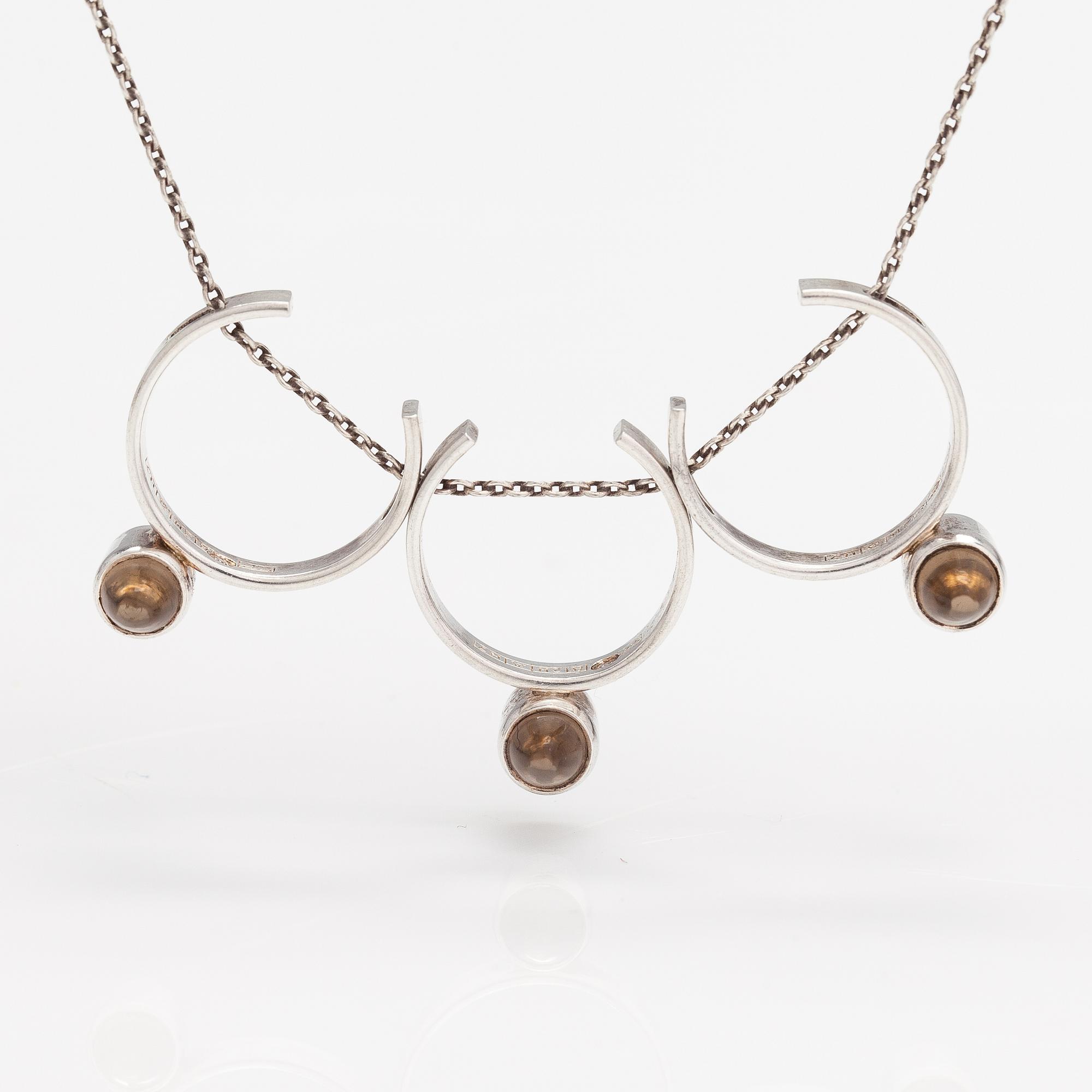 Elis Kauppi, A silver necklace with smoaky quartzes. Kupittaan kulta, Turku 1961.