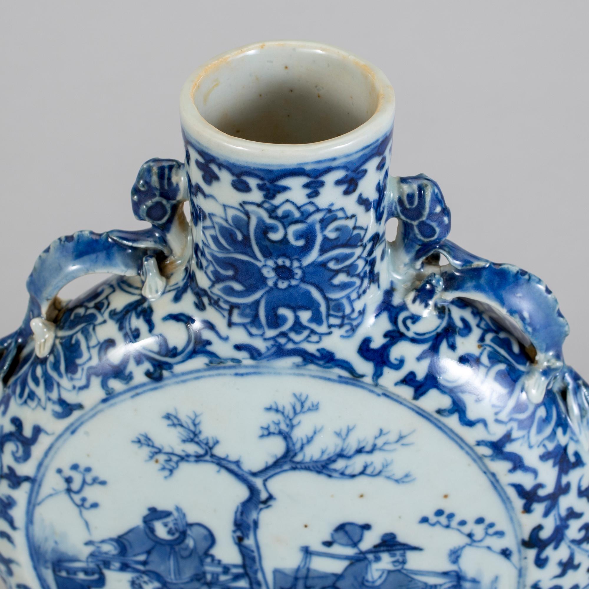 PILGRIMSFLASKA, porslin. Qianlong (1736-1795), Kina.