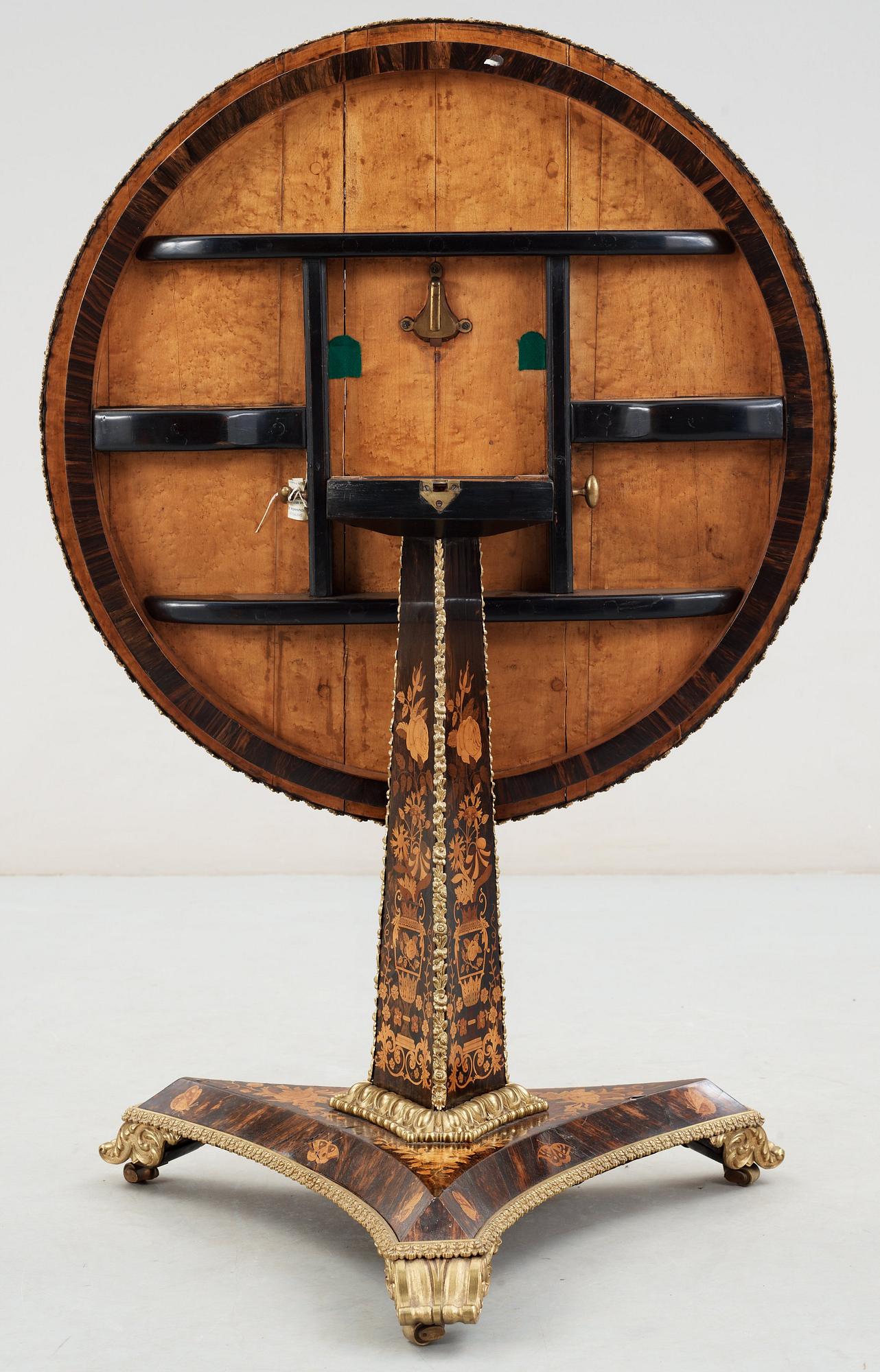 FÄLLBORD. 1800-talets andra hälft.